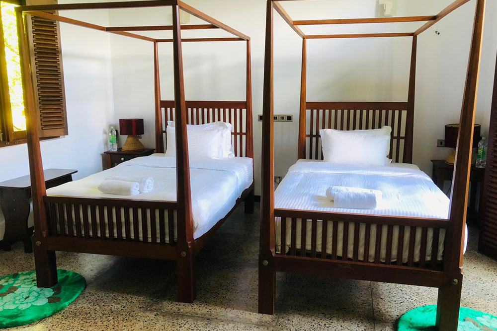 Room 03
